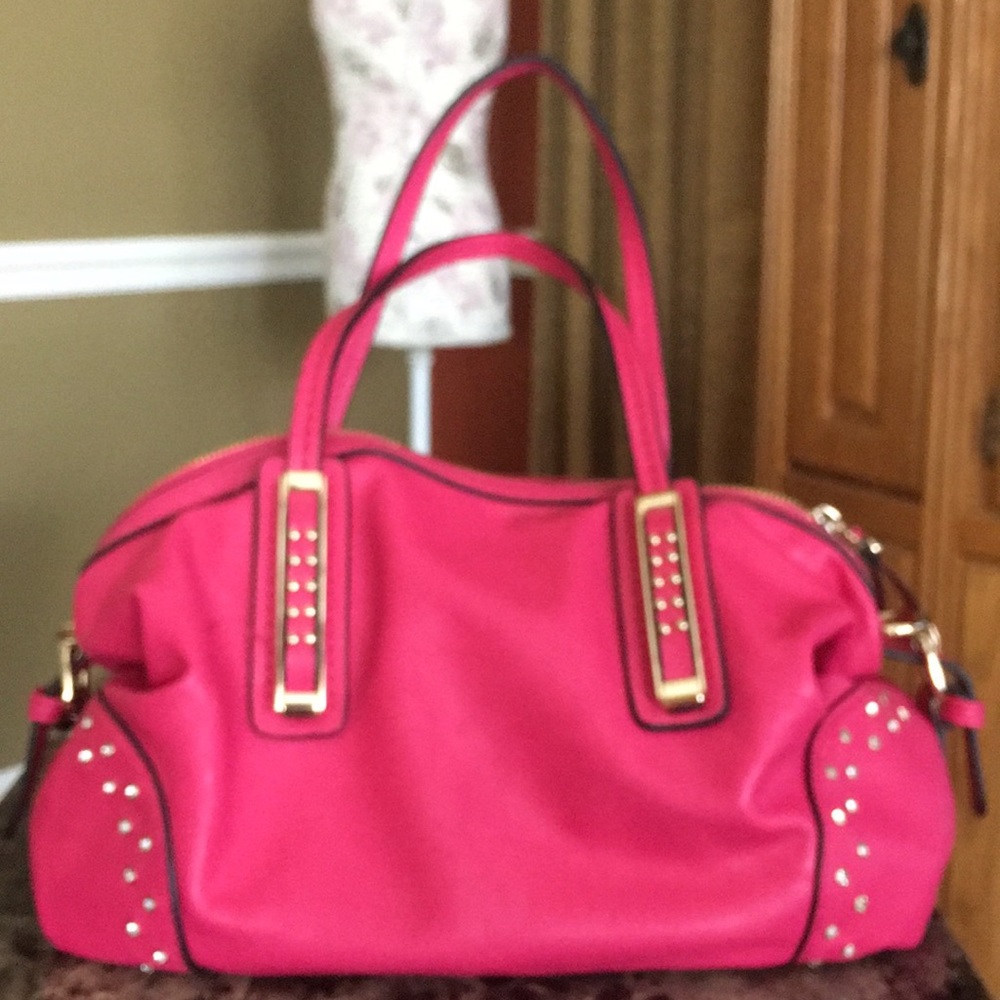 Chase Wells pink purse NWOT. Never been used.